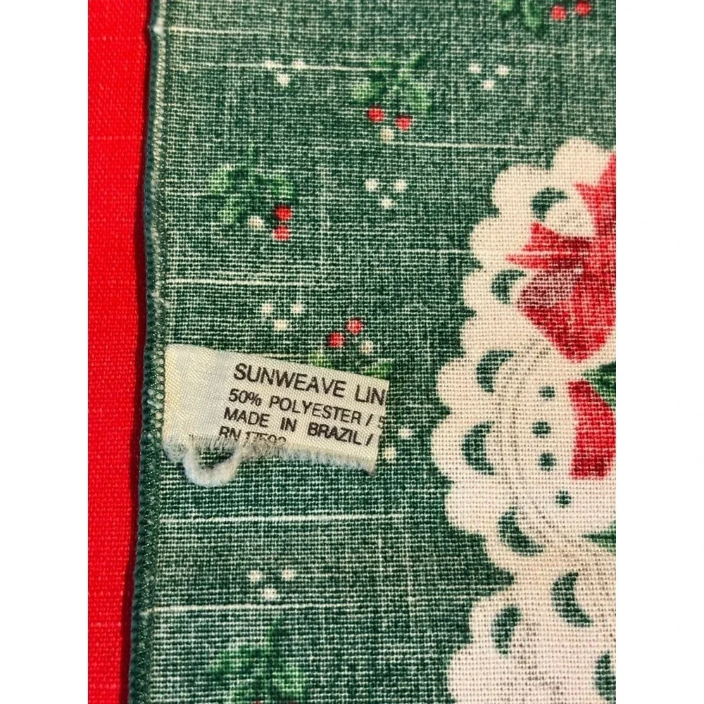 Vtg 60s Mid Century Christmas Tablecloth With 10 Napkins - approx 60